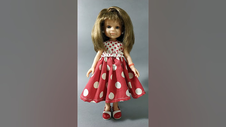 Cleopatra Stratan by Paola Reina. Doll sings a song. First edition. 2006. Spain