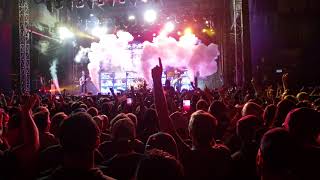 Twitchcon party blink 182