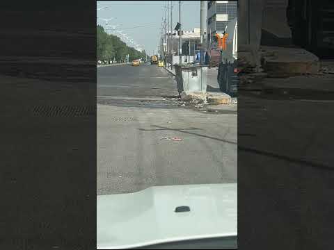 مواطن الماء يهدر والتبليط يتلف في شارع ساعة المعقل بالبصرة