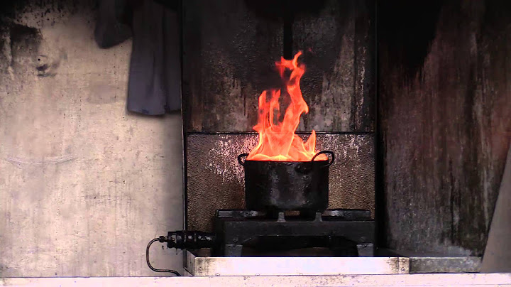 Chip pan fire demonstration and guidance