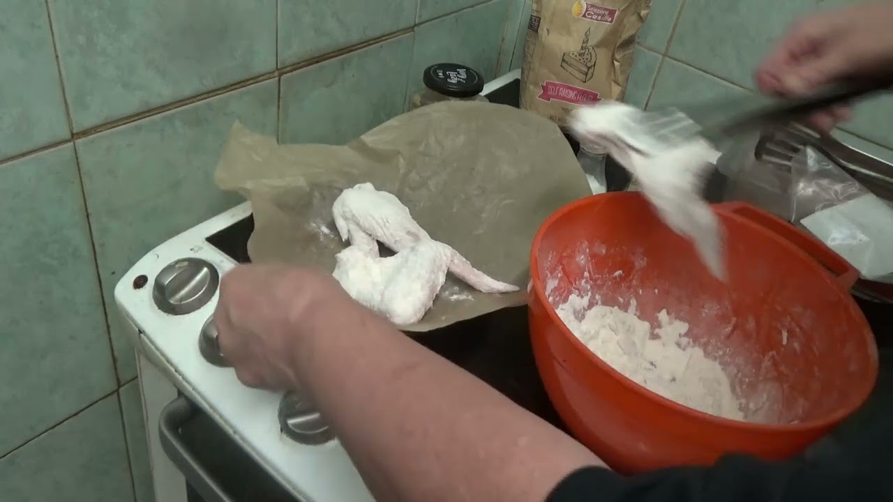 כנפיים במלח ופלפל