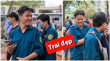 Hai TRAI ĐẸP mặc đồ dân quân ghé mua Bánh tráng trộn DIVA Cát Thy