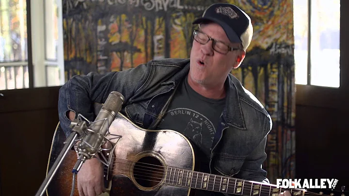 Folk Alley Sessions at 30A: Shawn Mullins - "Fergu...