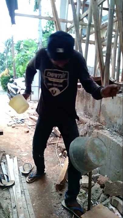 Efek kuli bangunan yg belum gajian