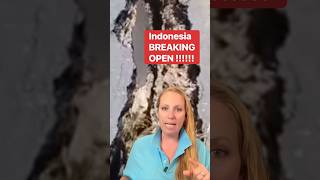 Earthquake HIT AGAIN ! People in Fear in Flores Indonesia ! Ground cracks open. This is not normal !
1,624 AFTERSHOCKS after ONLY 59 hours after the devastating M7.7 - Is Indonesia Heading Into Another Disaster?
Indonesia’s Flores earthquake disaster is getting worse. The toll stands at 68, around 19,000 people are now in temporary shelters, and BMKG has counted 1,624 aftershocks. WHAT is GOING ON ?
If you would like to support my Channel :
https://www.buymeacoffee.com/silki
🍵 THANK YOU so much for your support it is much appreciated and helps a lot ! ❤️
Join my channel and become a Member ! more information here:
https://www.youtube.com/channel/UCDVWclHr8ZeOIVJ3JqhVoEw/join
#earthquake #Indonesia #tsunami #strongestearthquakes #Flores Earthquake HIT AGAIN ! People in Fear in Flores Indonesia ! Ground cracks open. This is not normal !