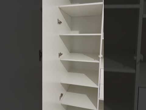 Встроенный шкаф ? Материал: ЛДСП Lamarty, цвет: Белый P, открывание дверей tip-on #мебель #шкафы