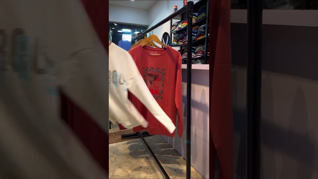 Full sleeves t shirts.