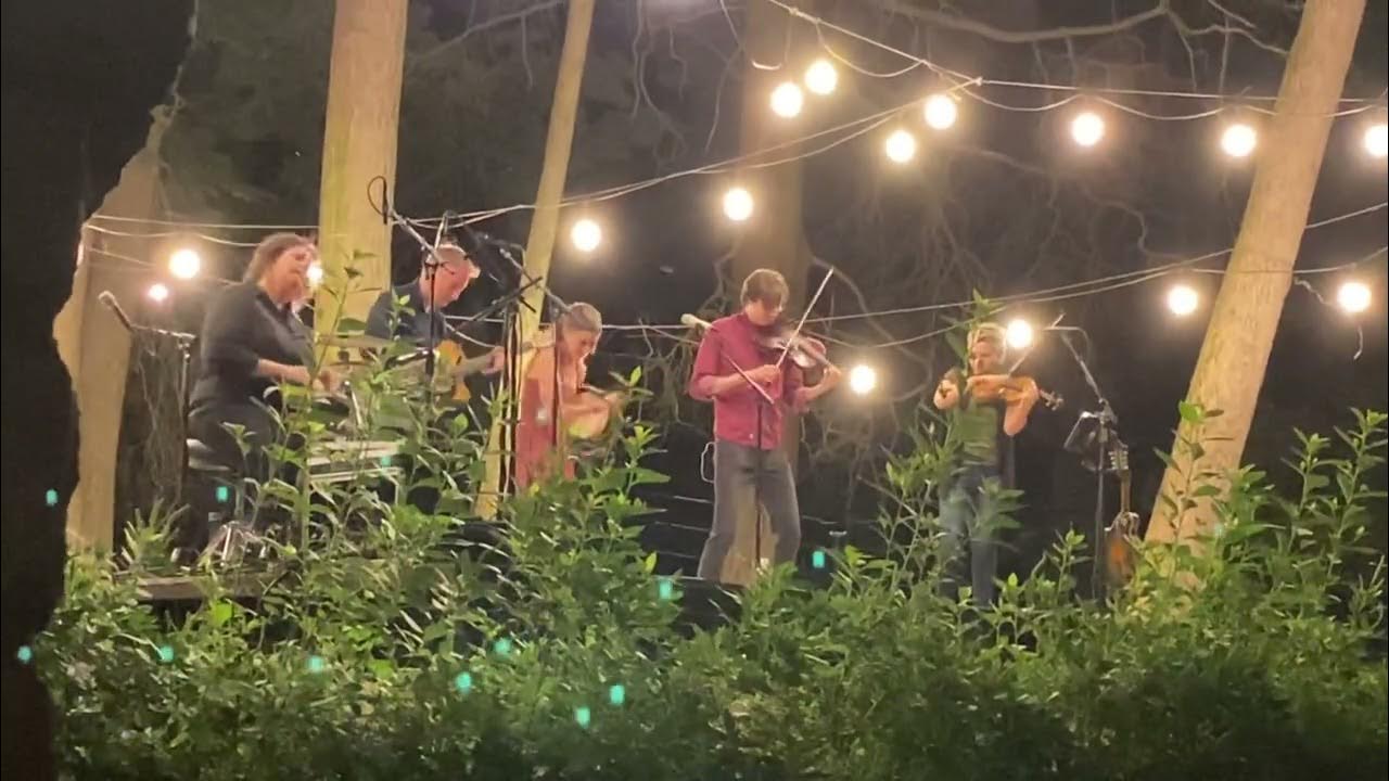 Runa with Jake James on fiddle YouTube