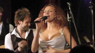 07.12.2013 - Francisca Urio: &quot;Soulful Christmas&quot; in Berlin-Charlottenburg (1/2)