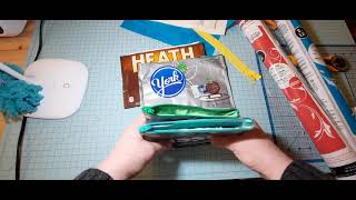 Tutorial  - How To Make A Zippered Candy Bag Using Vinyl screenshot 5