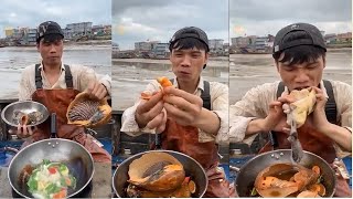 Chinese people eating - Street food - &quot;Sailors catch seafood and process it into special dishes&quot; #26