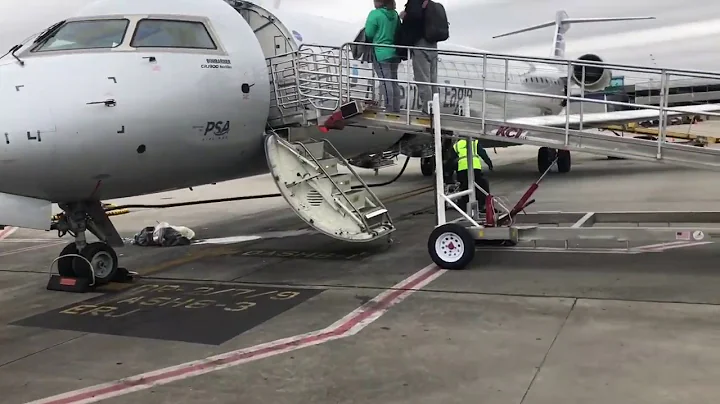 Full Flight Review: Charlotte to Charleston American Airlines CRJ-900