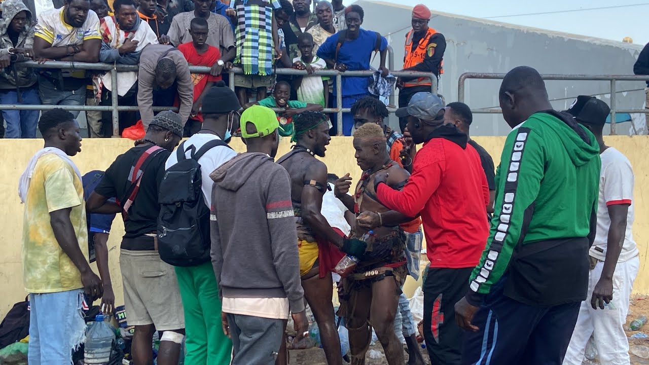 Réaction Thioumikaye Dame jr pendant son combat… Dane na Ama Diel bu reuy khol ko😳