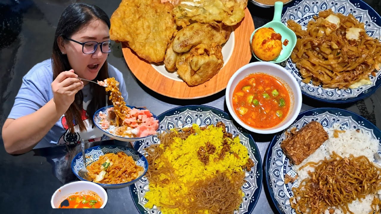 hujan-hujan sarapan nasi uduk legendaris di terate