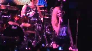 Avril Lavigne - Here's To Never Growing Up (The Avril Lavigne Tour) RJ