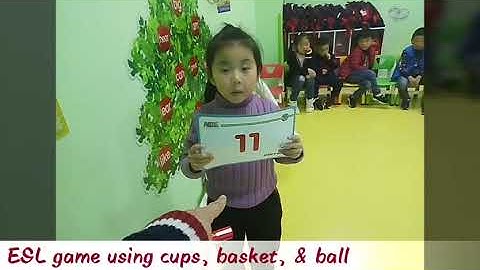 150 - ESL flashcards game using cups and balls for numbers