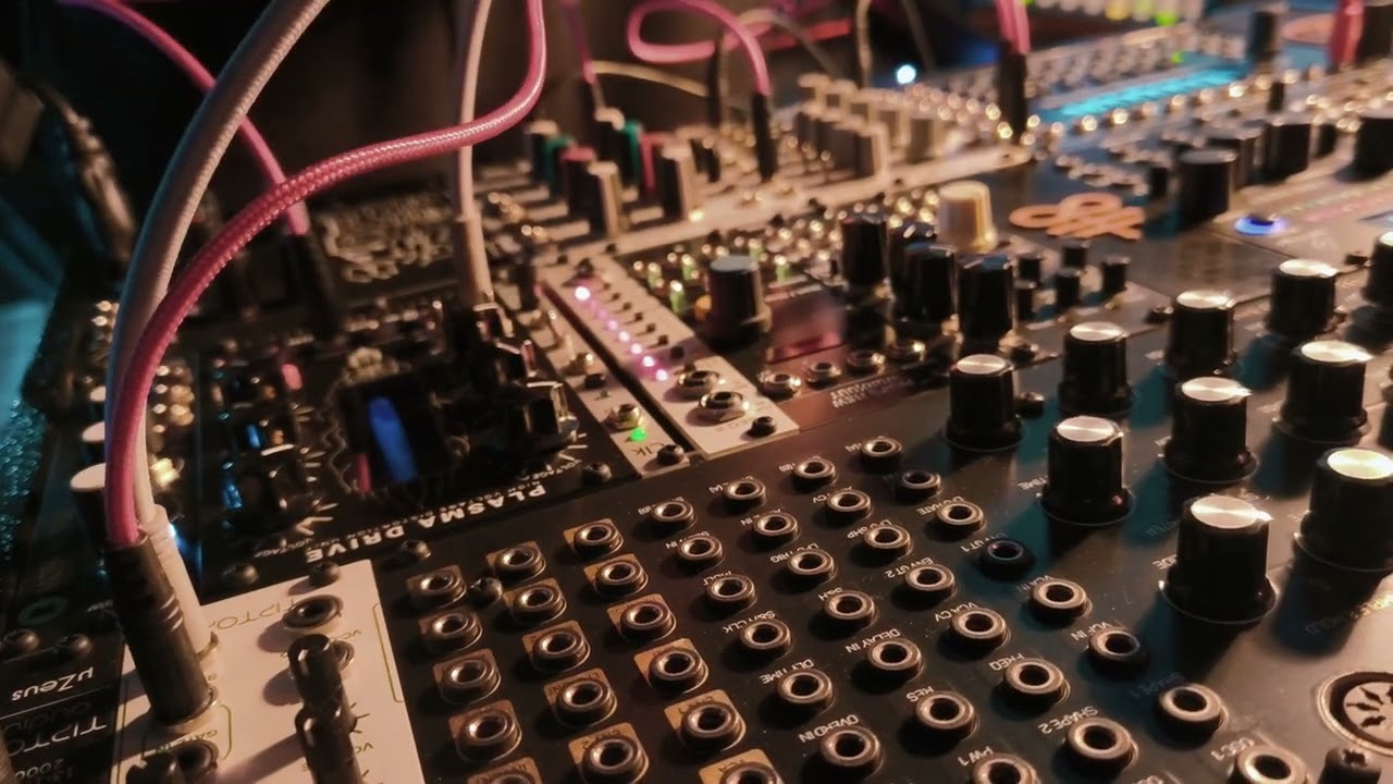 🔥 Brutal 909 Kick Destruction | Eurorack GABBER KICKS Jam w/ Plasma Drive & Shelves!