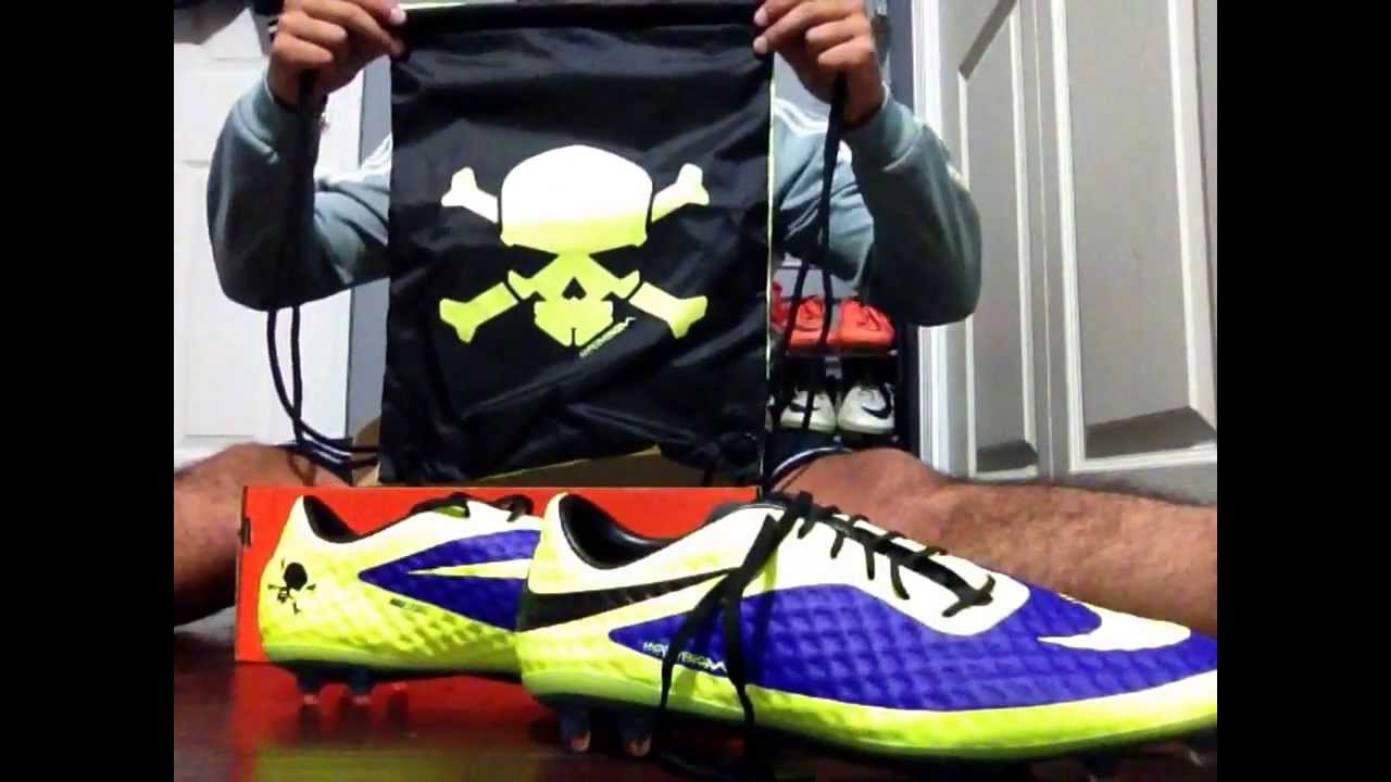 purple hypervenoms with sock