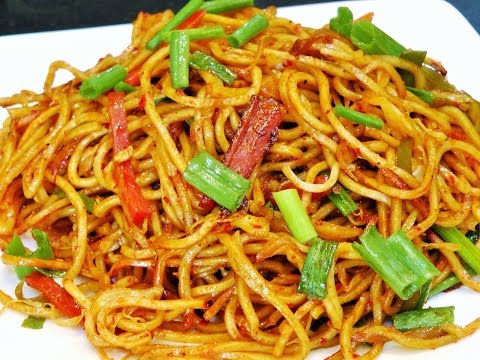शेजवान नूडल्स  | Schezwan Noodles Recipe | Indian Street Food | MadhurasRecipe