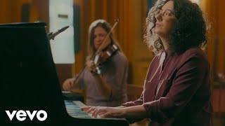 Video thumbnail of "Alexandra Stréliski - Néo-Romance: Rotterdam Live Session"