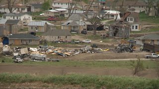 Minden, Iowa family displaced after Friday tornado: &#39;It looked like a war zone&#39;