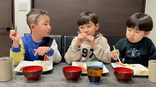 プールの日の夜ご飯はぐだぐだ。カニカマが好きすぎて...