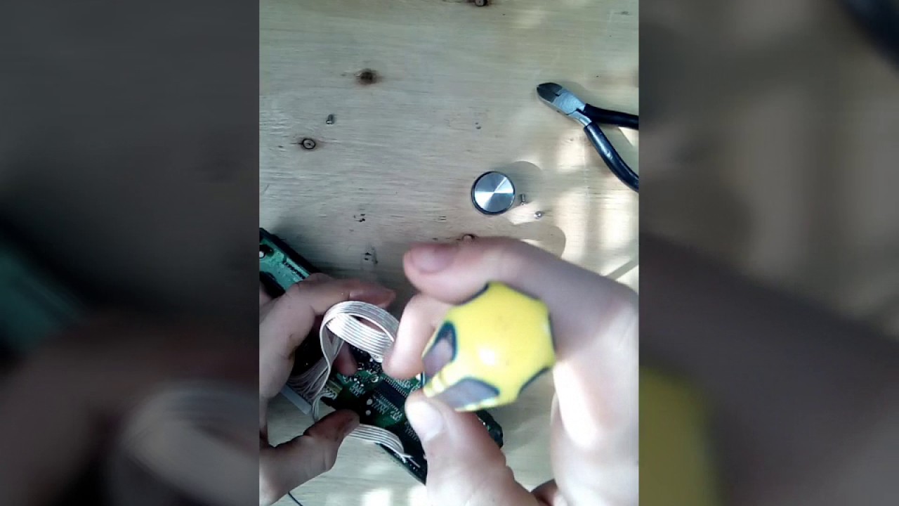 Всем привет в этом видео я покажу как переделать автомагнитолу в 4х ...