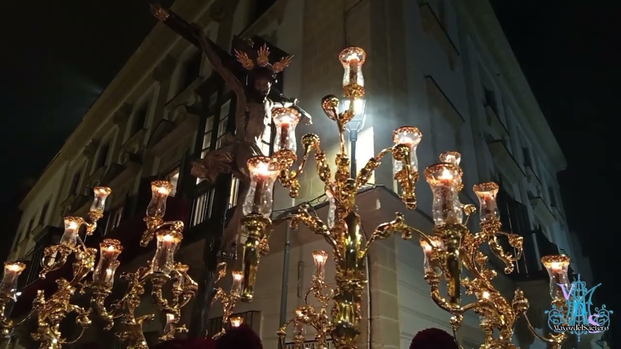 Hdad del Santo Crucifijo de la Salud por la Plaza de la Asunción Jerez 2025