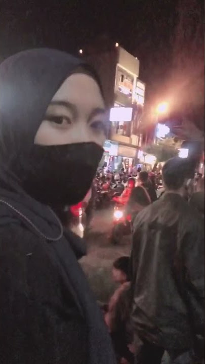 Video Mentahan halu Jalan Malam hari bareng cewe cantik. Buat manasin mantan, prank temen. @Denyaa