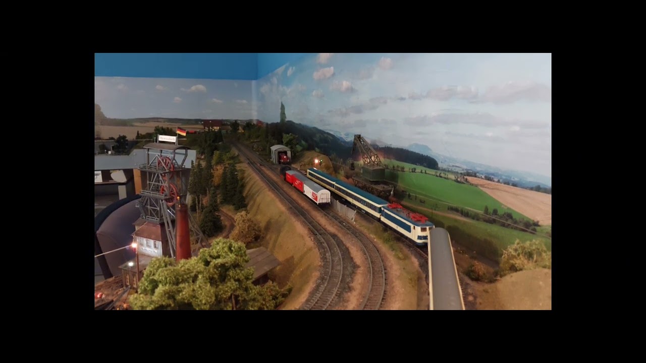 BR 80 014( Roco) digitalisiert mit ESU Sound und Ce 6/8 14282 (Trix)