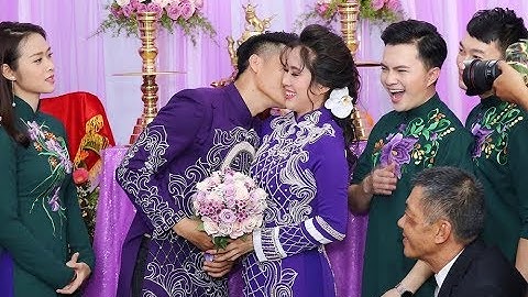 Lê Phương thẹn thùng được chồng trẻ hôn tại lễ cưới