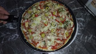 بيتزا المقلاة السريعة بدون عجن وبدون فرن بمقادير سهلة وبسيطة // pizza saila