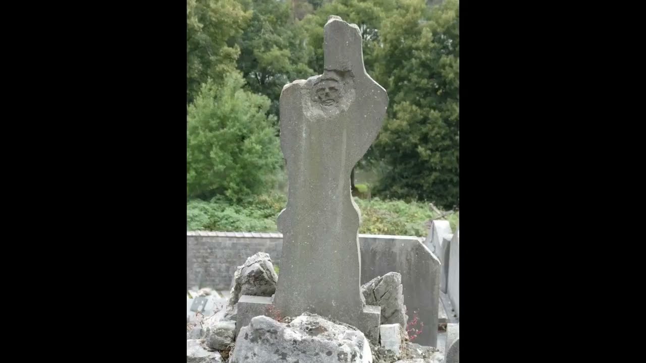 Cimetière de Leffe : Murmures du passé et mémoire de quartier #dinant