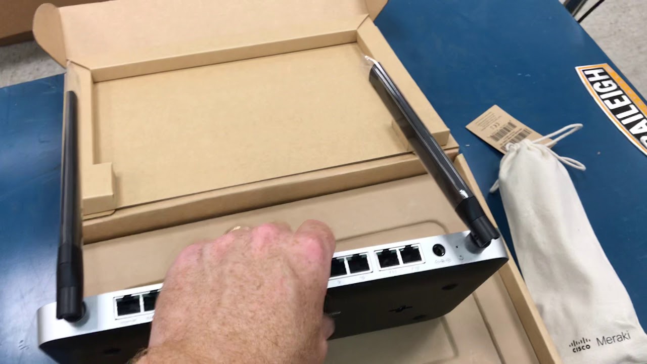 Meraki MX68CW unboxing (Cisco) - YouTube