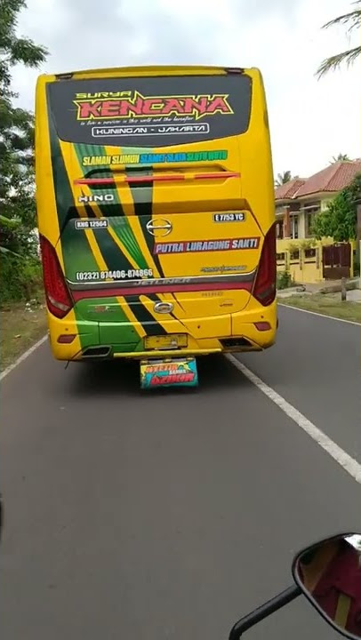 Lagu Ngobor kodok versi Bus Putra Luragung 'Surya Kencana' ☺️