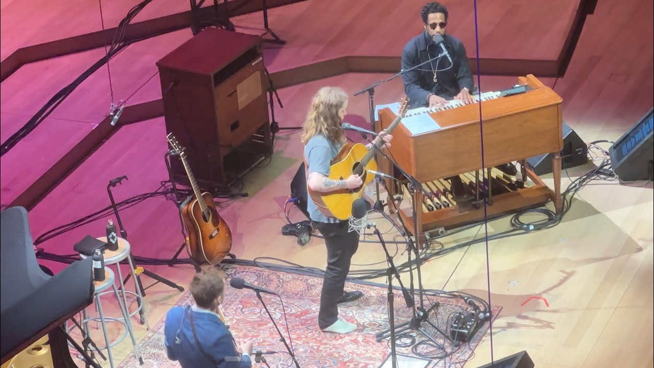 Billy Strings, Chris Thile & Cory Henry - The Lord is Blessing Me Right Now - Lincoln Ctr NY 2/1/24 Billy Strings, Chris Thile & Cory Henry - The Lord is Blessing Me Right Now - Lincoln Ctr NY 2/1/24