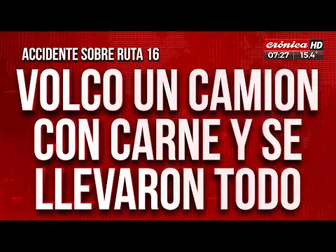 Saquearon camión repleto de carne que volcó en la ruta