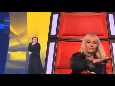 Video: Monja Yulia Matveeva, que solía ser cantante