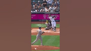 Thumbnail of 3 pitches, 3 home runs 🔥