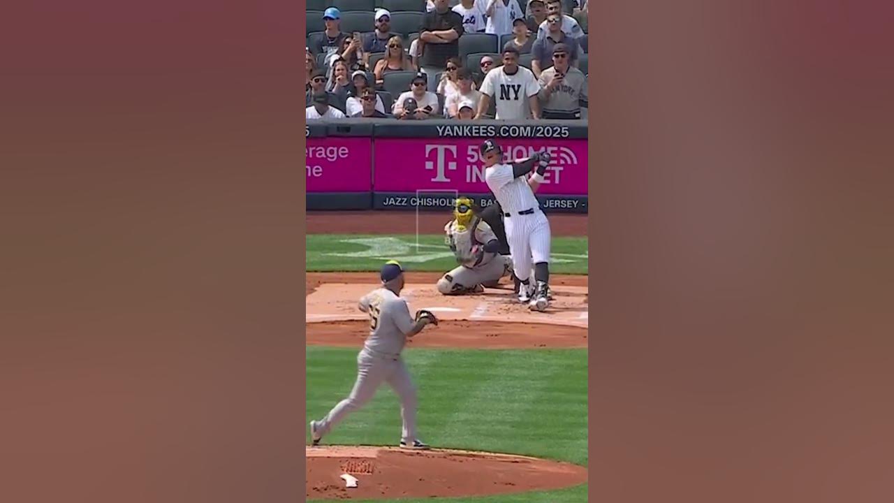 3 pitches, 3 home runs 🔥 3 pitches, 3 home runs 🔥