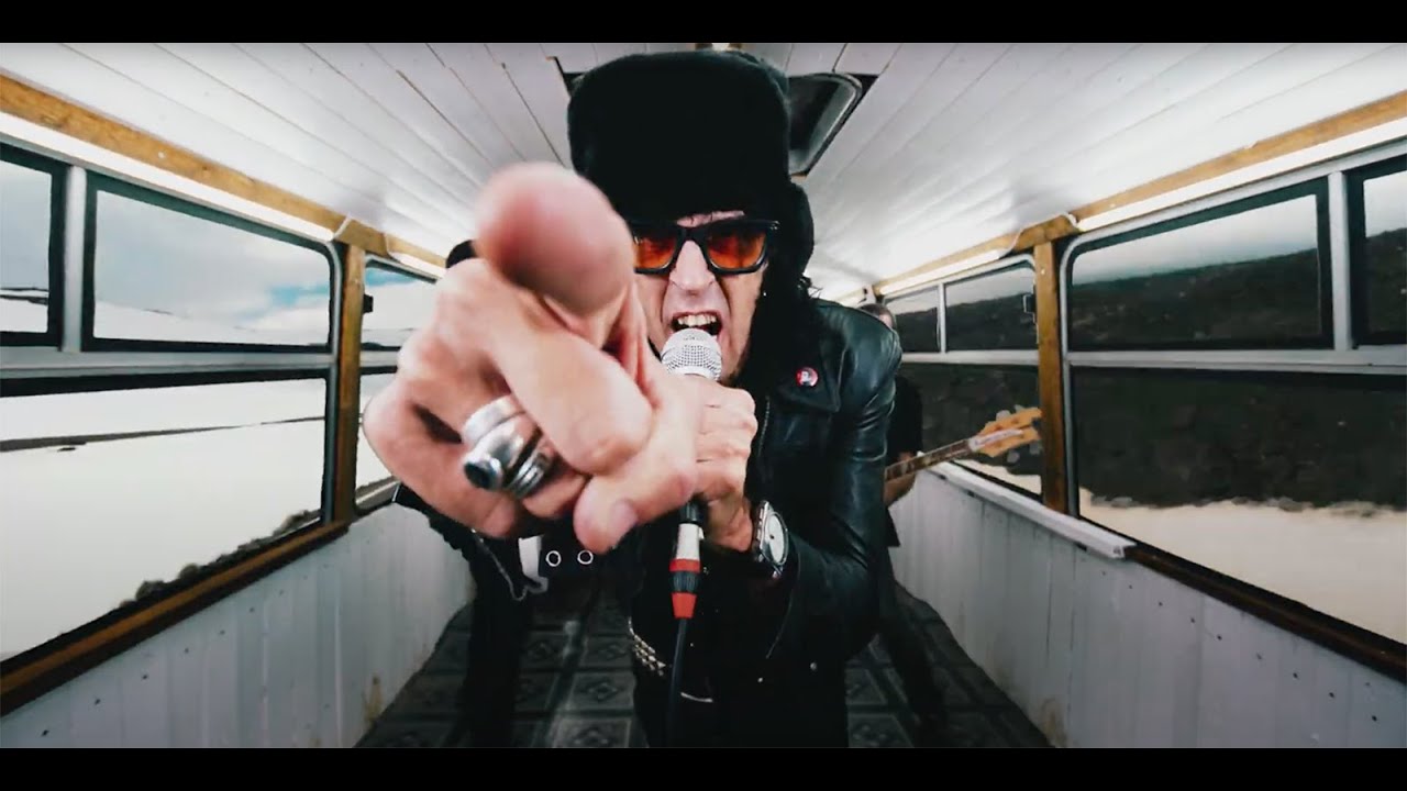 “Ceniza” (Vídeo oficial) - La Excavadora