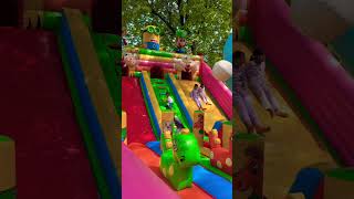 Main Lompat Lipatan Di Balon Minion