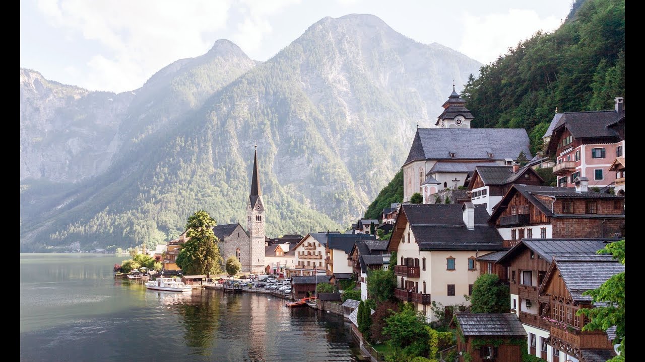 🇦🇹✨ Where the Lake Meets the Town | Hallstatt , Austria