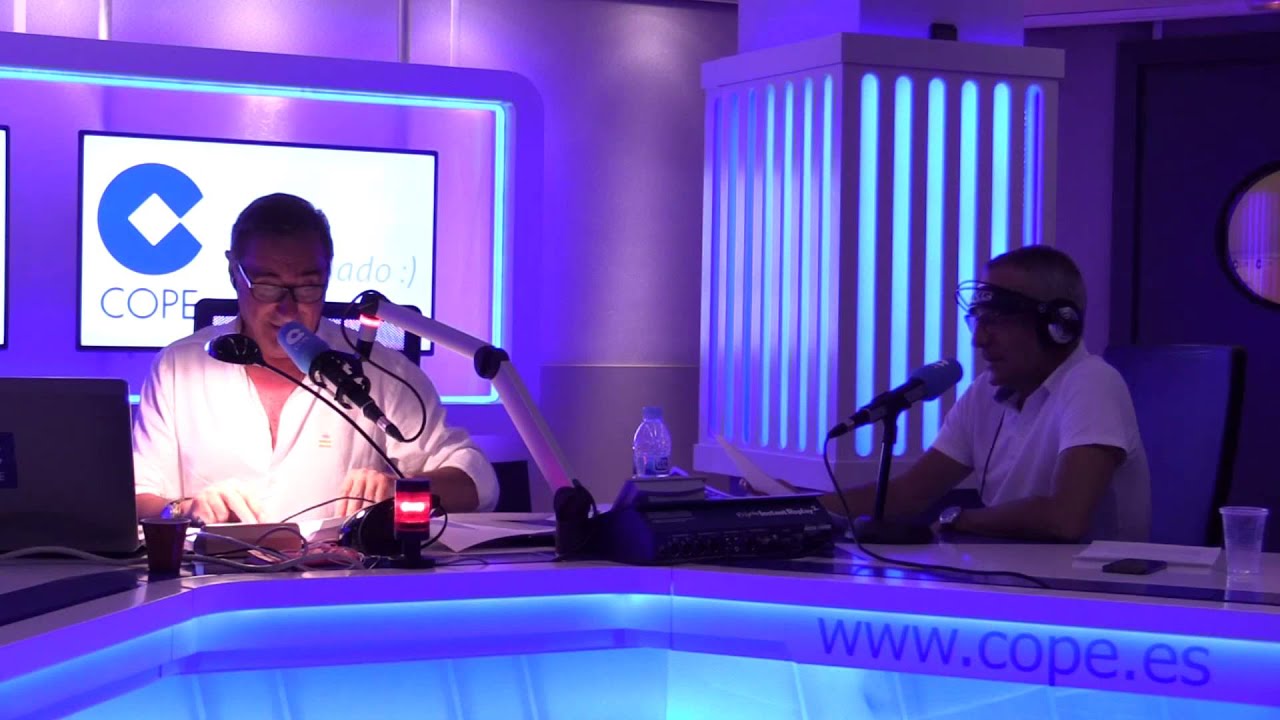 Carlos Herrera y Goyo González cantan en antena