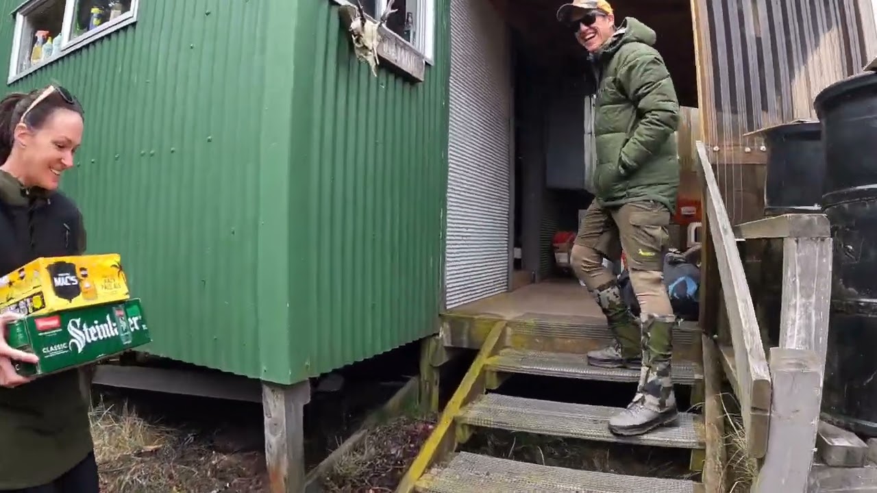 Mangamaire Saddle Hut with Heli-Sika