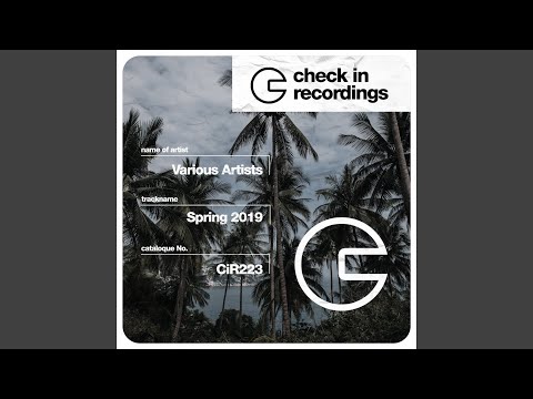 Leanne Brown — Hold Me Down (The Unique's Smooth House Retreat)