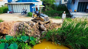 First Wonderful New Project! Landfill Delete Flooded Area, Skill Dozer Pushing Soil with 5Ton Truck