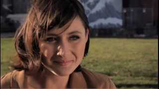 Download Lagu HowAboutWe.com \ MP3