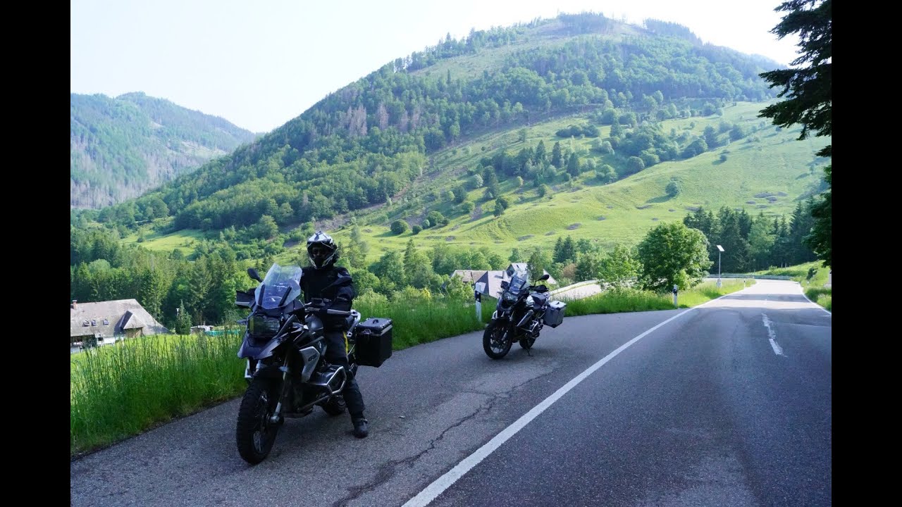 Motorradurlaub im Schwarzwald mit der BMW R 1200 GS und der BMW R 1250 GS mit Hindernissen.