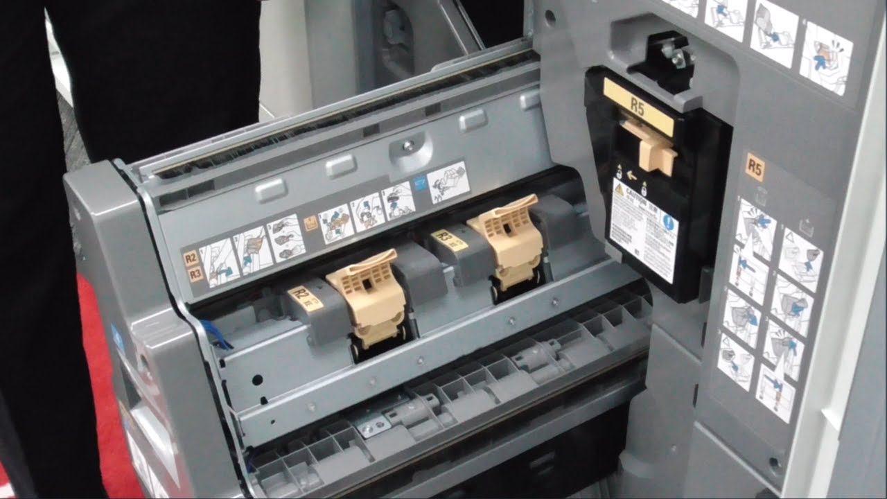 RISO ComColor FT Series Instruction of Replacing the Staple Cartridge